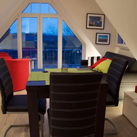 Bootshaus Sundeck - Strandnah In Den Duenen Wangerooge